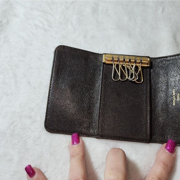 Authentic Louis Vuitton Mini Porte Feuille Keyring - Picture 10 of 13